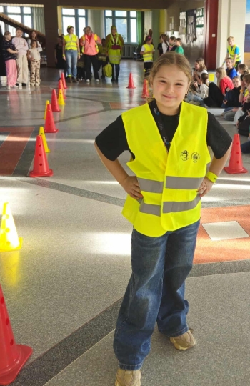 989a4dd3-3d8c-4cc5-83df-55d479d155ef