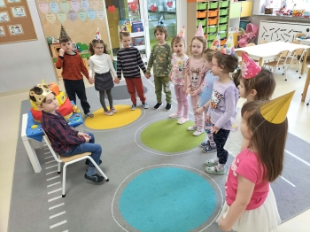 999ce4ad-fc9b-48e8-b98b-7b4a9e0d46bf