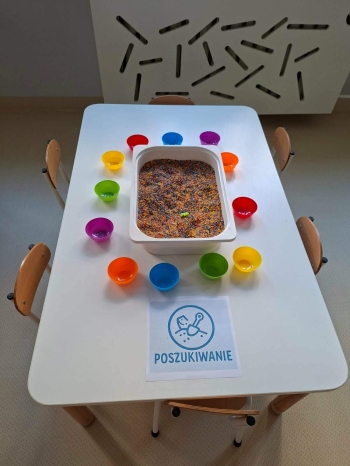 c8715881-9a0c-408b-bff6-0e8d7b9667f9