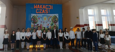  Apel z okazji zakończenia roku szkolnego i pożegnania zerówek