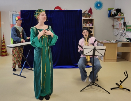 Występ Akademii Artystycznej Art2You pt. ''Sklep z dźwiękami''. 