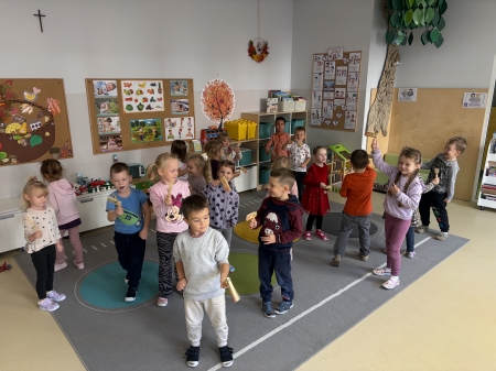 Elfy w świecie literek.